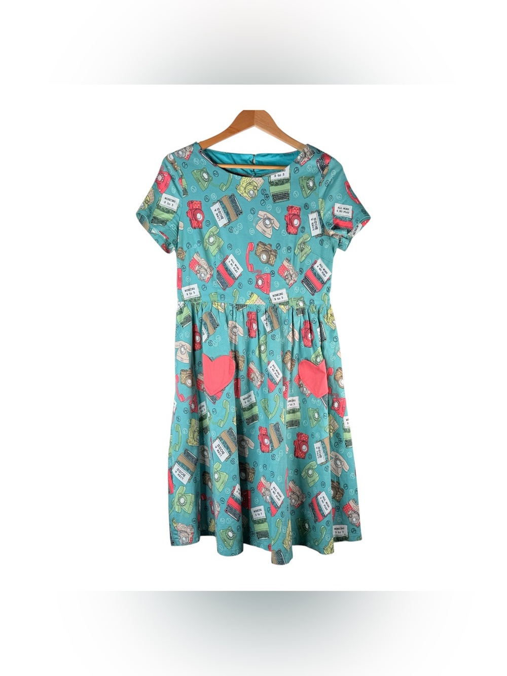 Lindy Bop Brittany dress retro office-themed print Heart shaped pockets Size 12